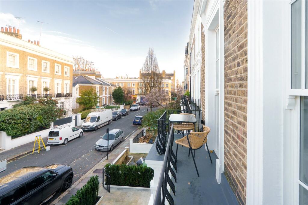 3 bedroom apartment for sale in Artesian Road, Notting Hill, London, W2